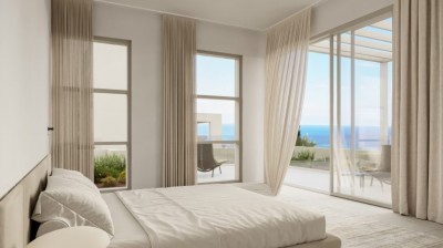 CONTEMPORARY ELEGANCE BY THE SEA