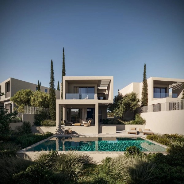 CONTEMPORARY ELEGANCE BY THE SEA