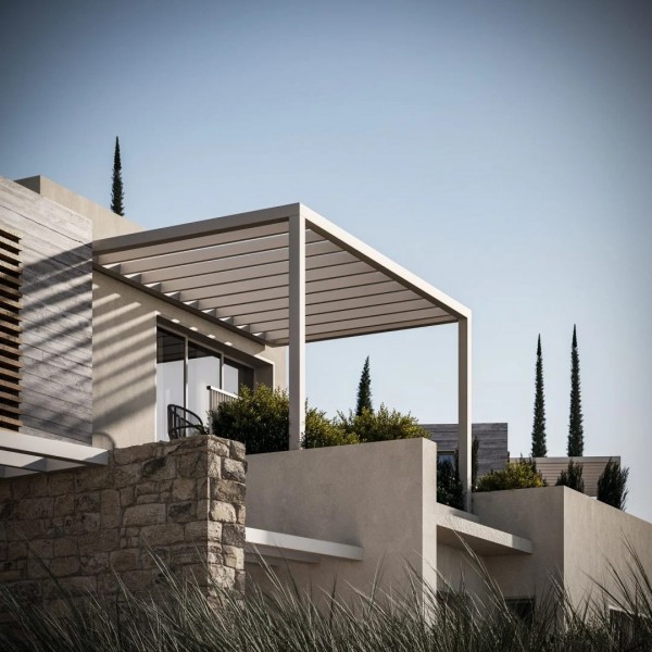 CONTEMPORARY ELEGANCE BY THE SEA